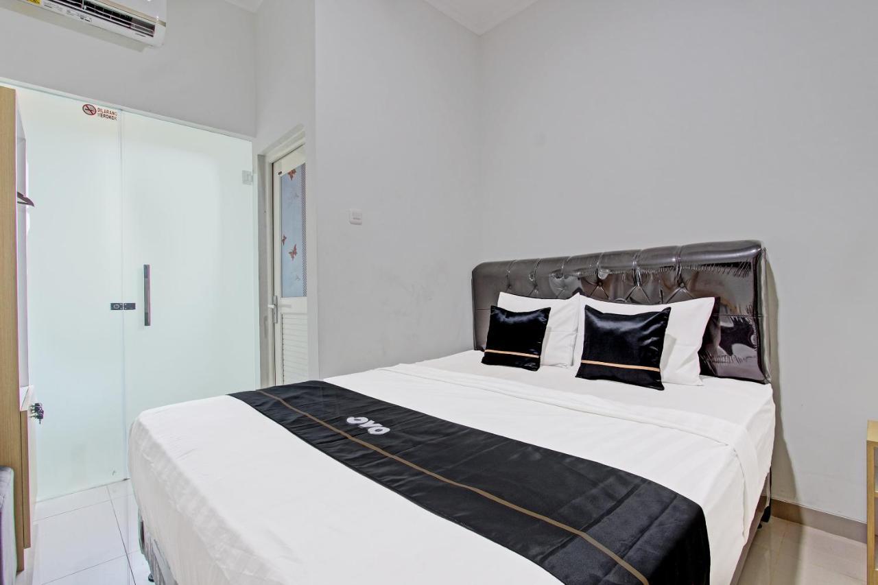 Capital O 91377 Mk Prime Syariah Hotel Semarang Exterior foto
