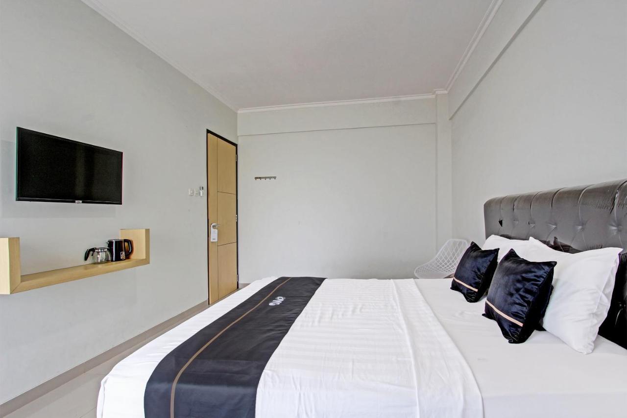 Capital O 91377 Mk Prime Syariah Hotel Semarang Exterior foto